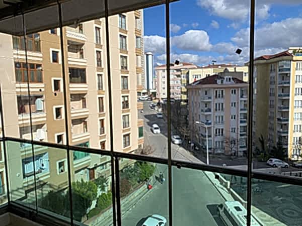Ataşehir, cam balkon çalışmamız İç görünüm Bronz Alüminyum, Füme Cam